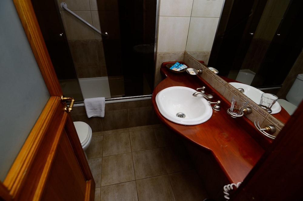 غرفة سوبيريور بسرير كينج، VILLA BRESCIA HOTEL 6/7