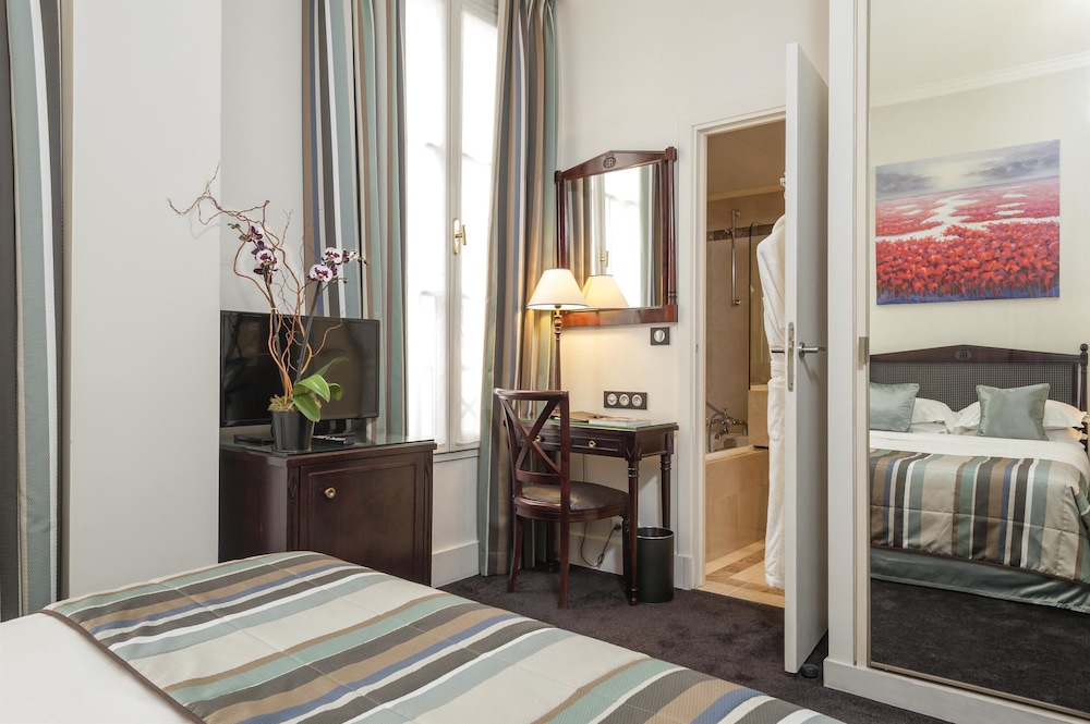 Hotel Royal Saint Honore 28/60