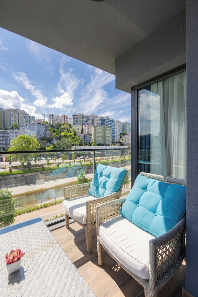 The Superior Living Kagithane 26/50