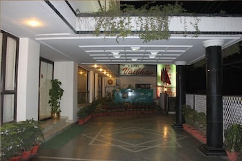 Vaibhav Hotel 12/46