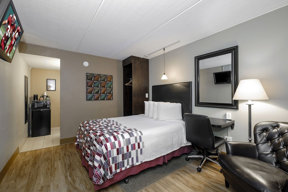 Red Roof Inn and Suites Herkimer 19/46