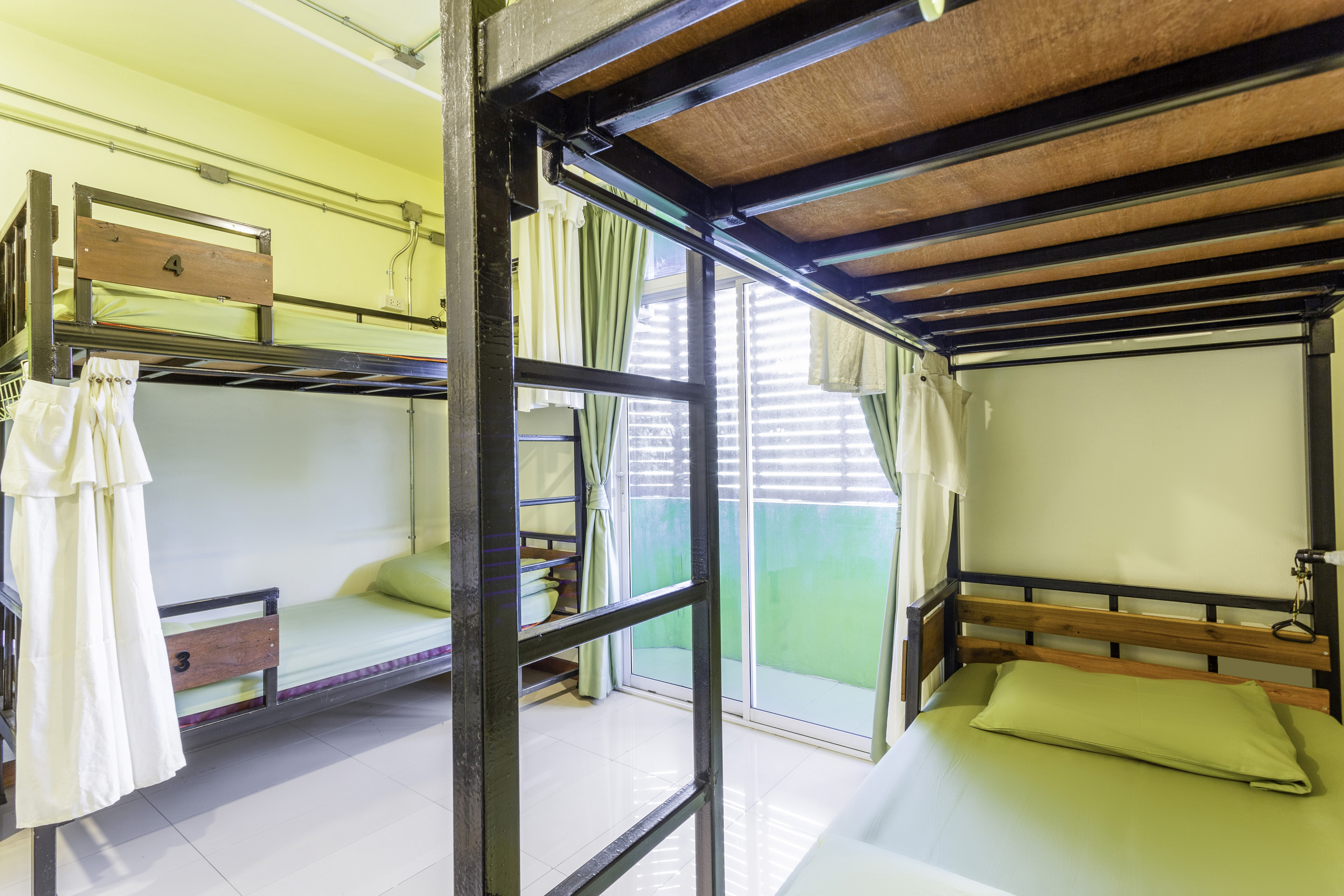 MIXED DORM, 6 BEDS