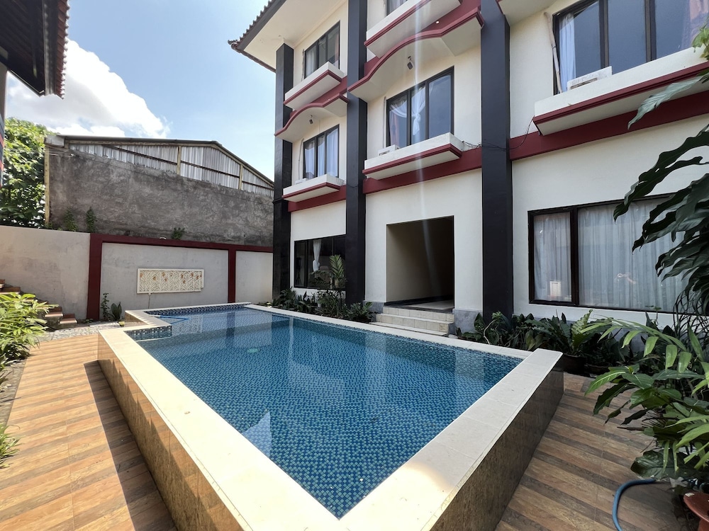 Collection O at Renon near Cathedral Bali 27/30
