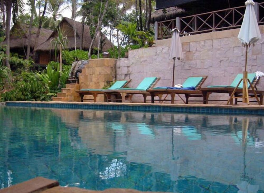 The Narima Bungalow Resort 43/45