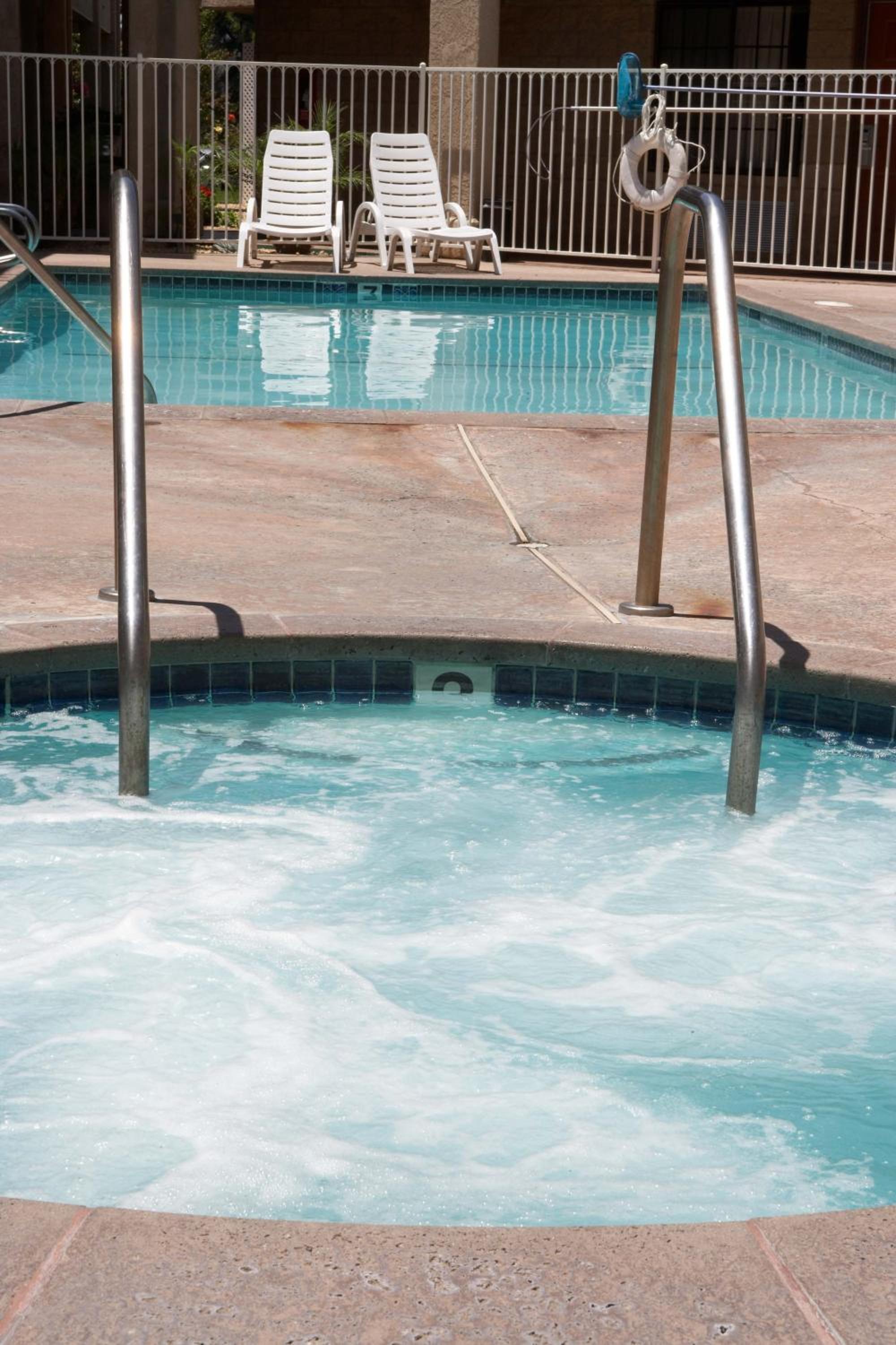 Premier Inns Thousand Oaks 23/32