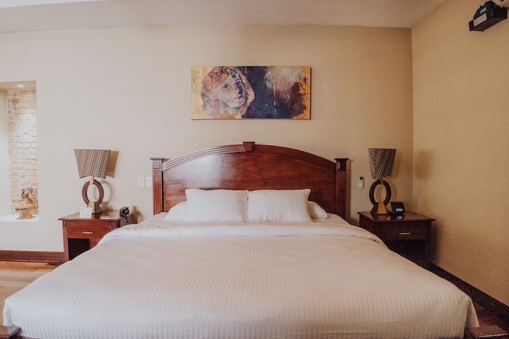 HOTEL DUNN INN 30/67