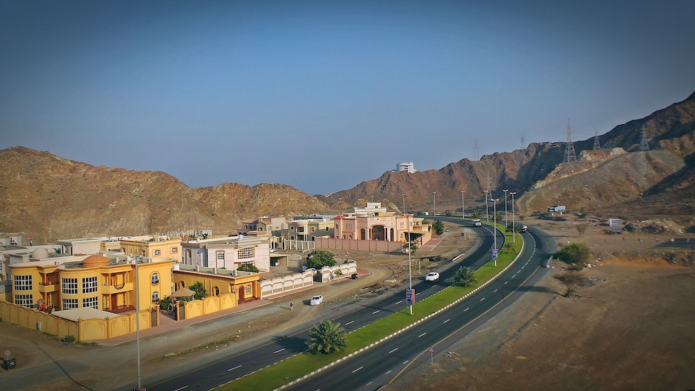 MIRAGE HOTEL AL AQAH 29/35