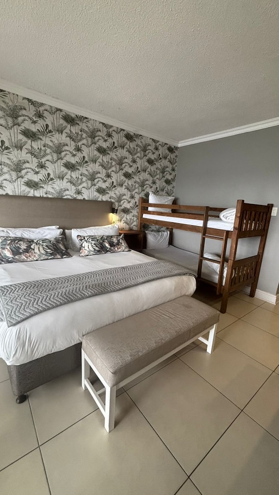 Diaz Strand Hotel And Resort 49/49