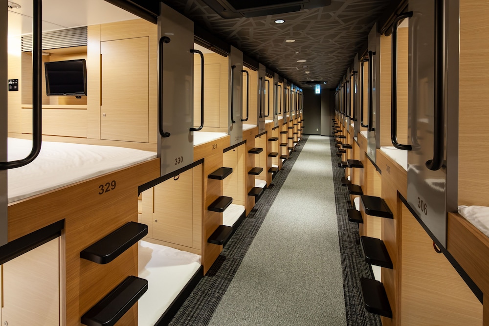 Y S Cabin And Hotel Naha Kokusaidori 49/58