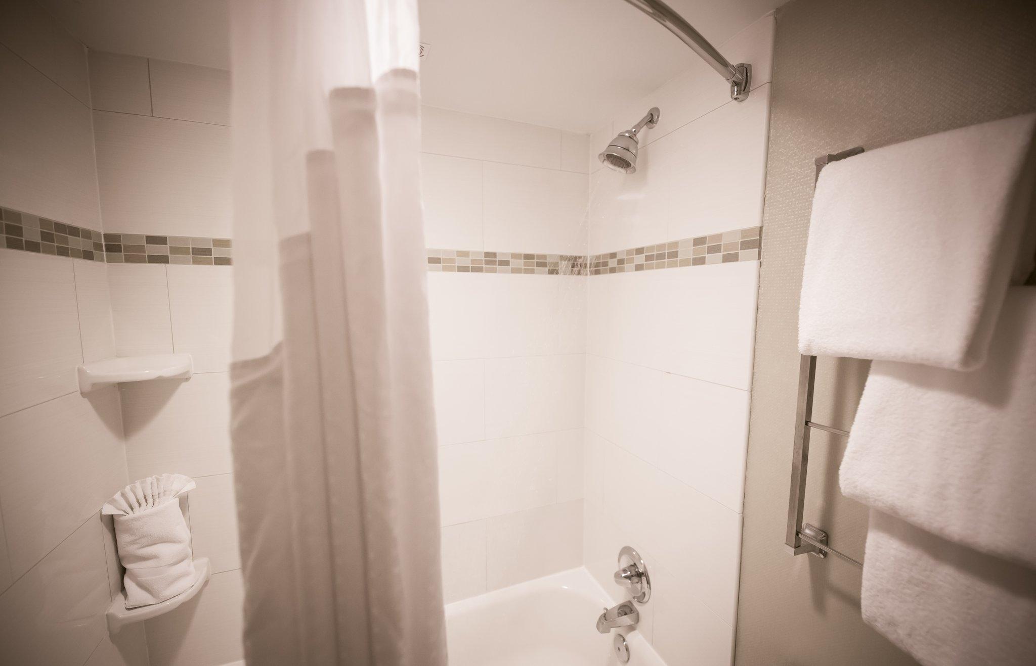 غرفة بسريرين كوين، Holiday Inn Raleigh Downtown 4/4