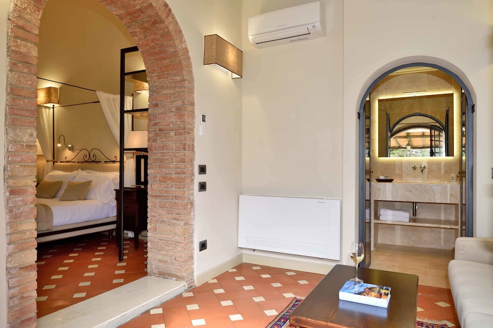 BORGO SAN LUIGI 42/55