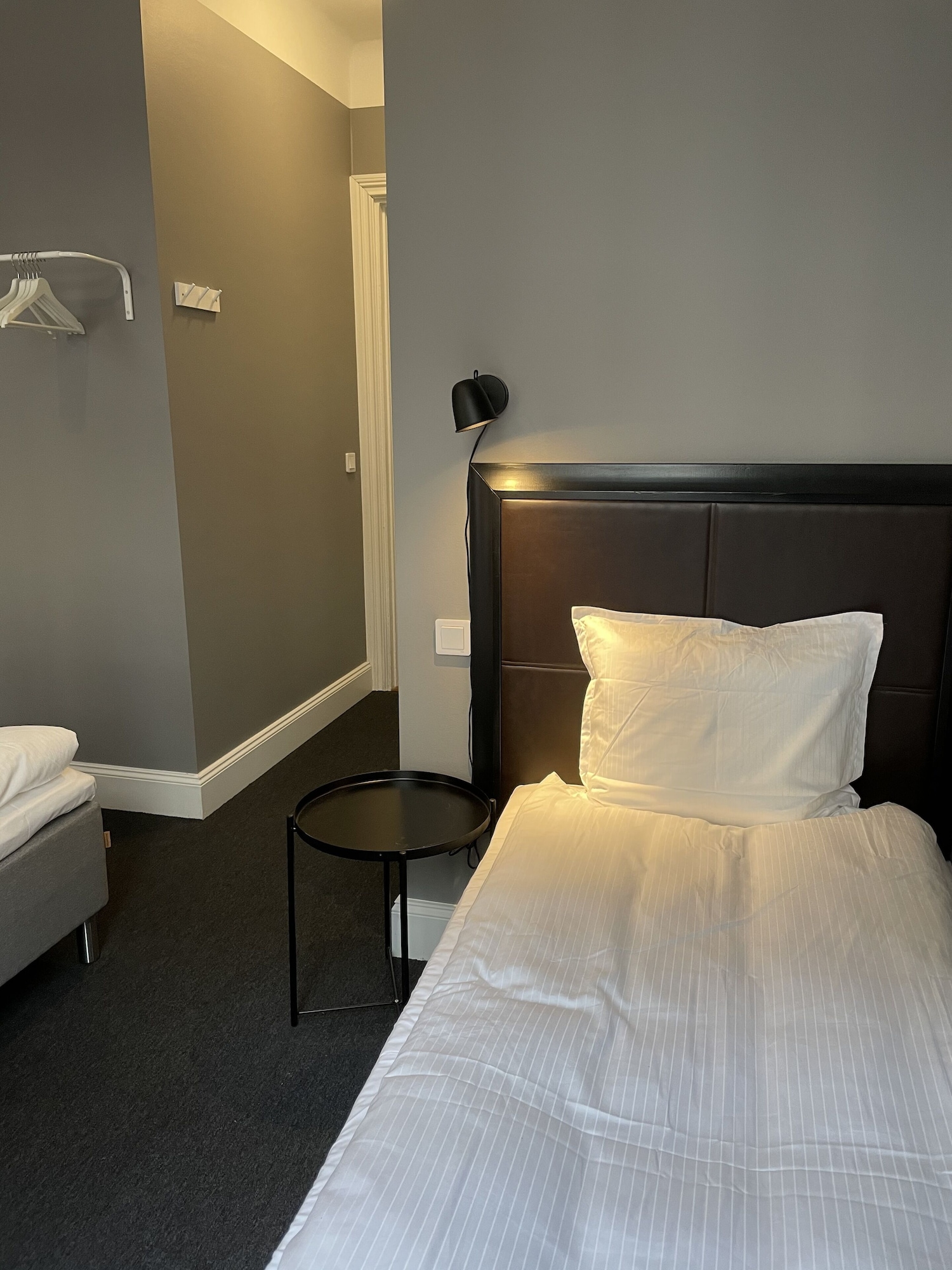 ROOM, TRIPLE