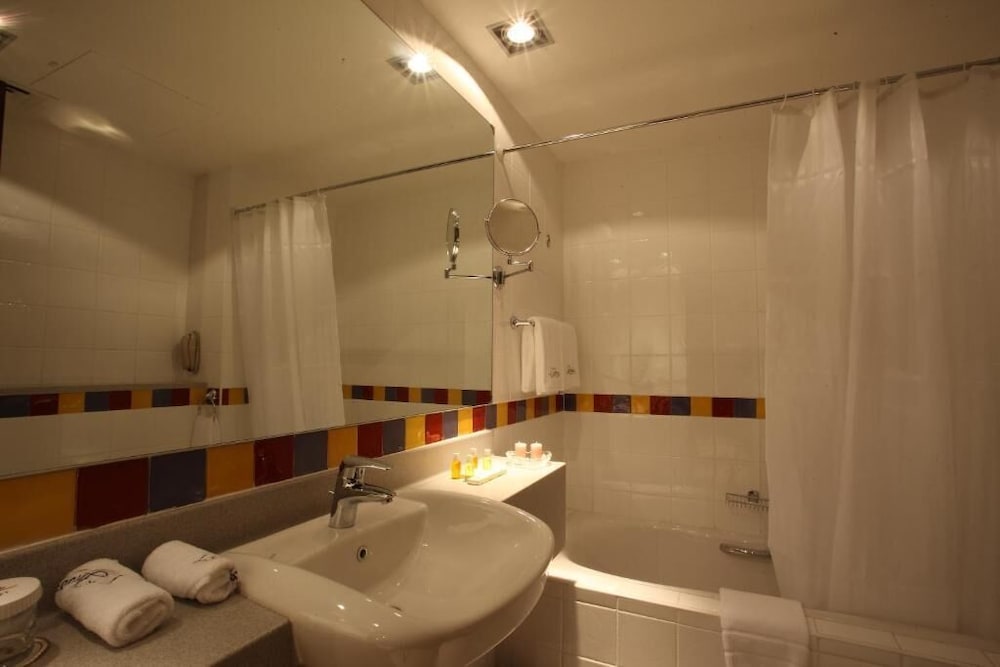 L Arabia Hotel Abu Dhabi 29/30