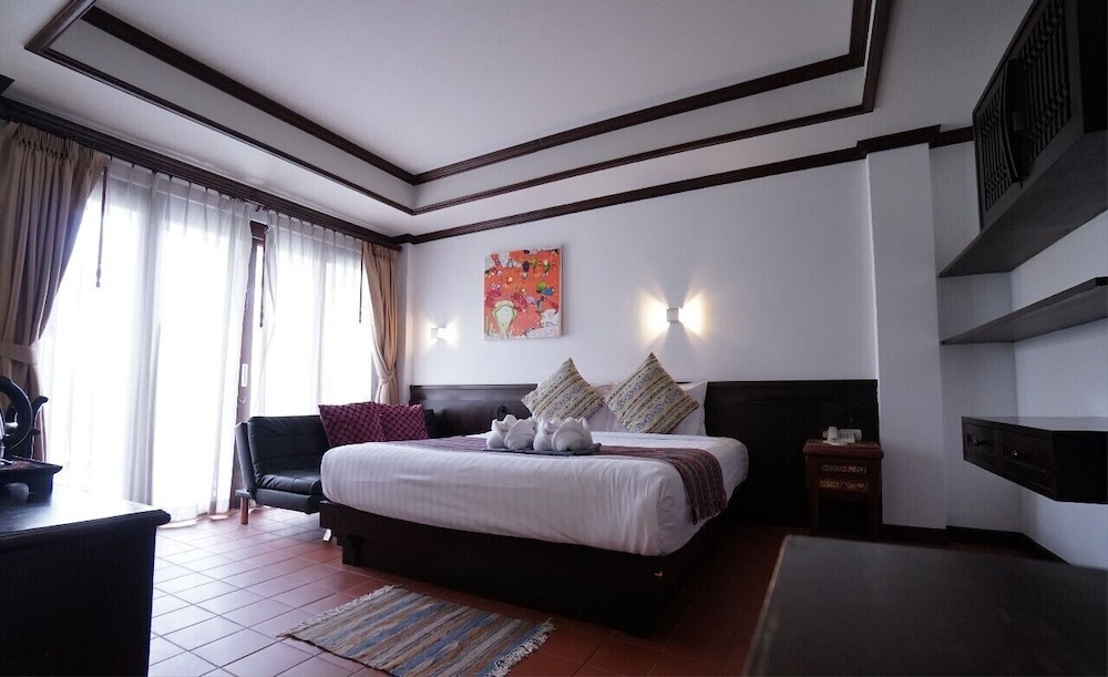 Baan Huen Phen 27/69