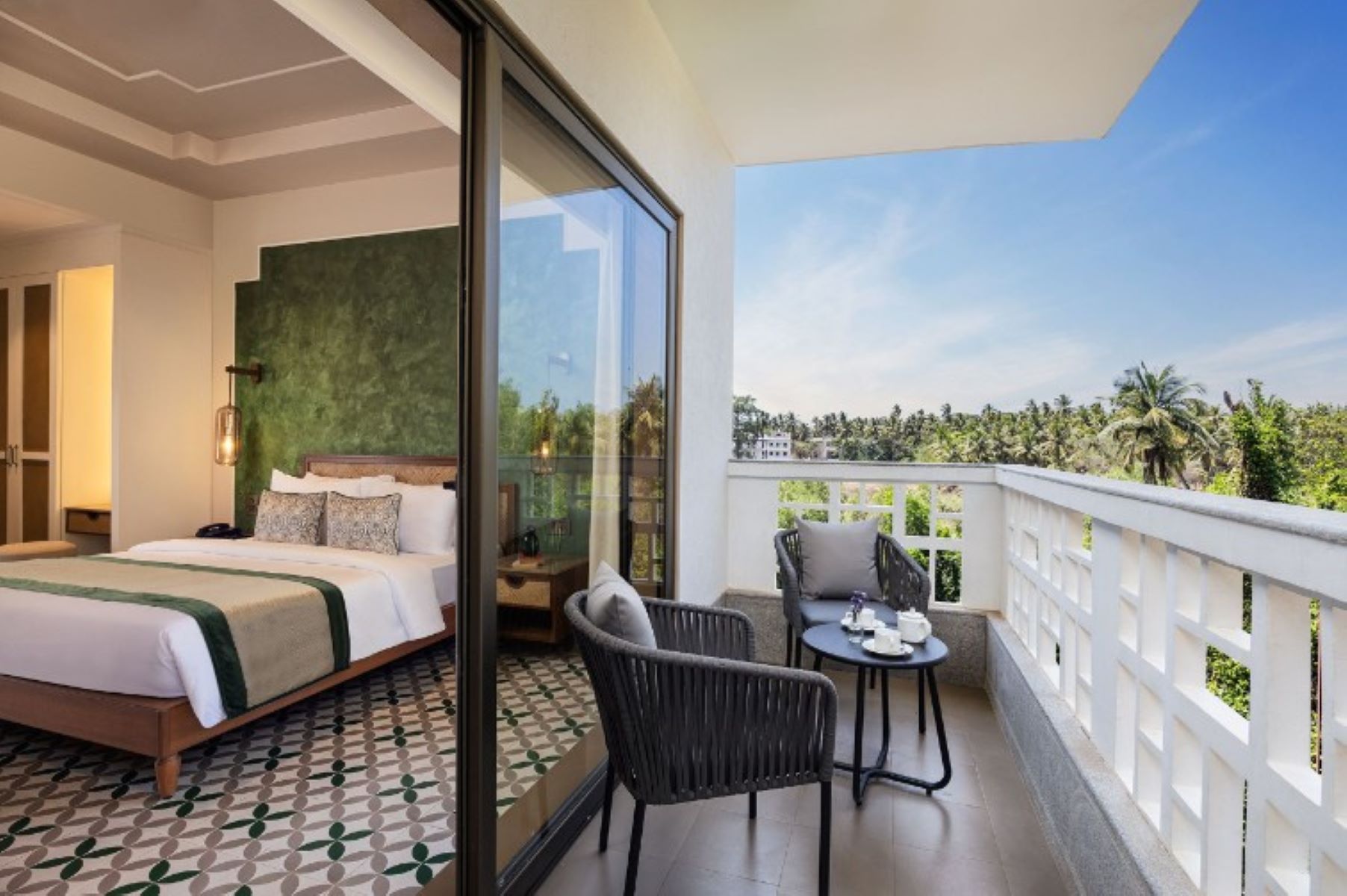 DELUXE ROOM WITH BALCONY