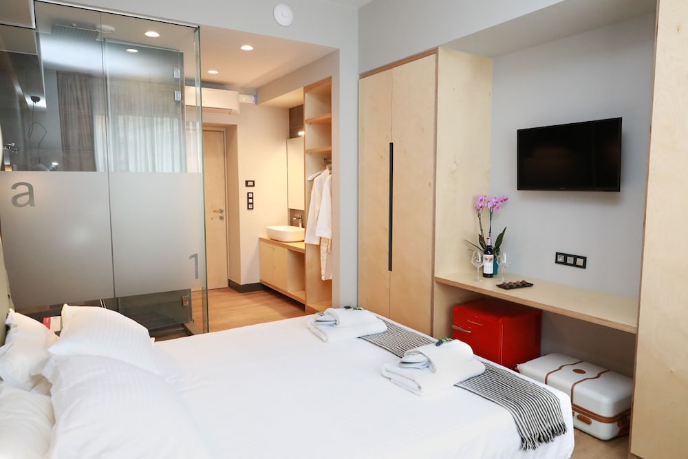 St Bjur Suites 12/50