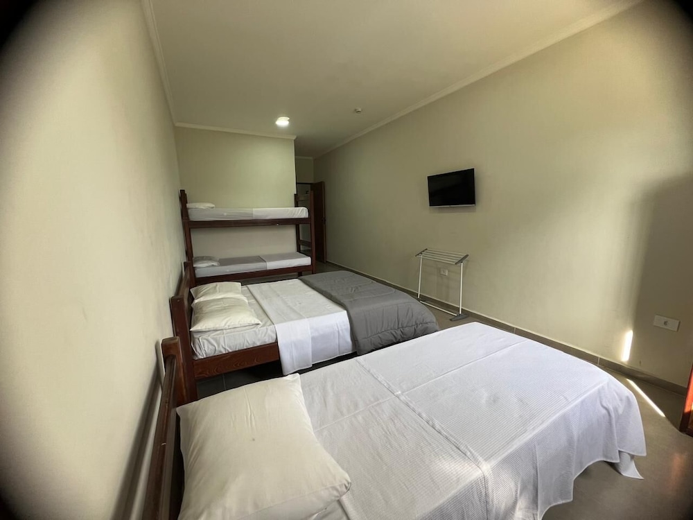 Leviv Praia Hotel 16/48