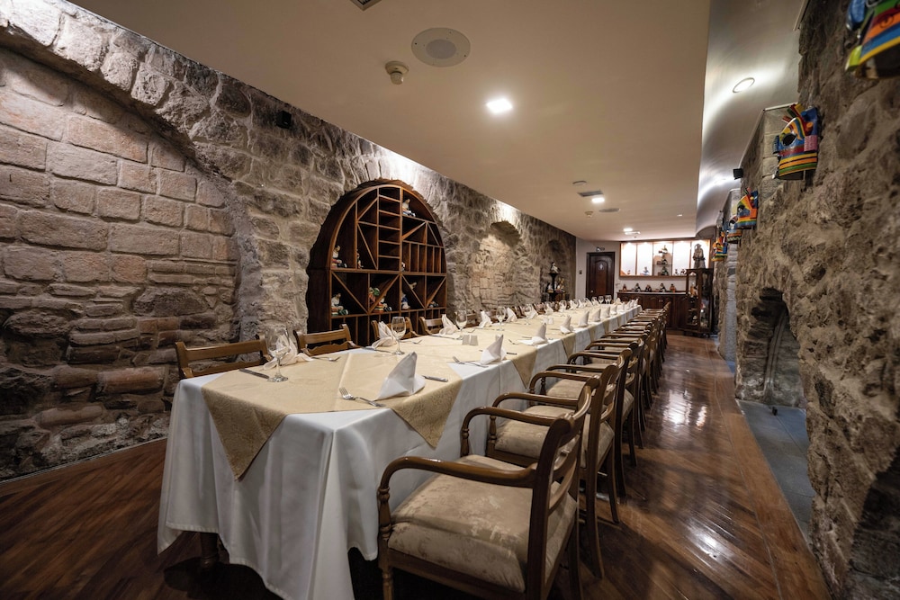 Hotel Patio Andaluz 36/50