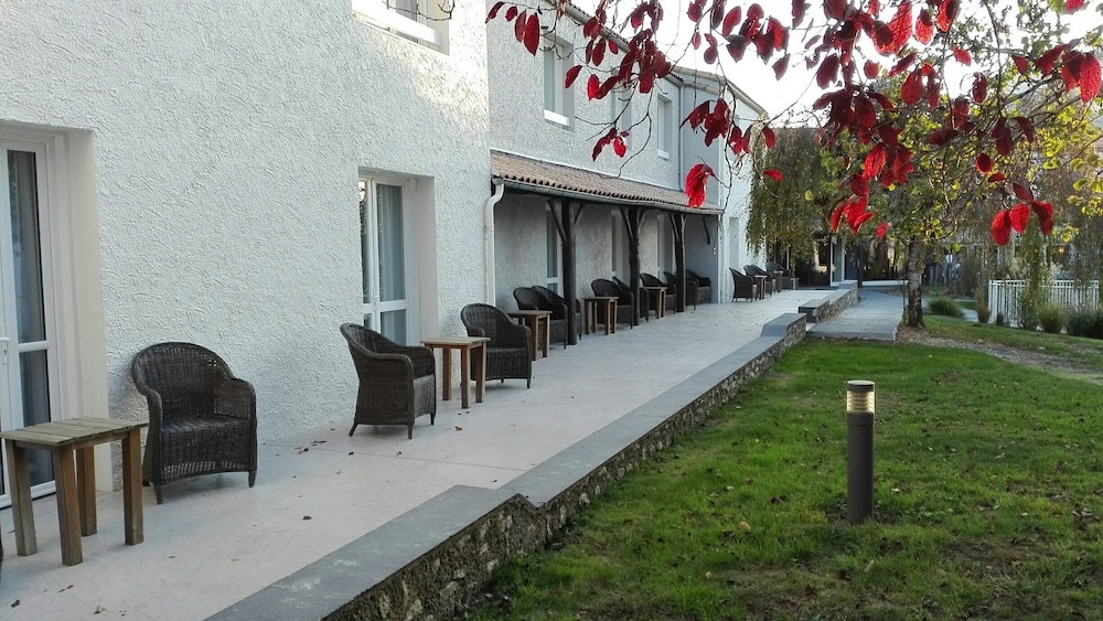 Hotel Le Rabelais 47/55