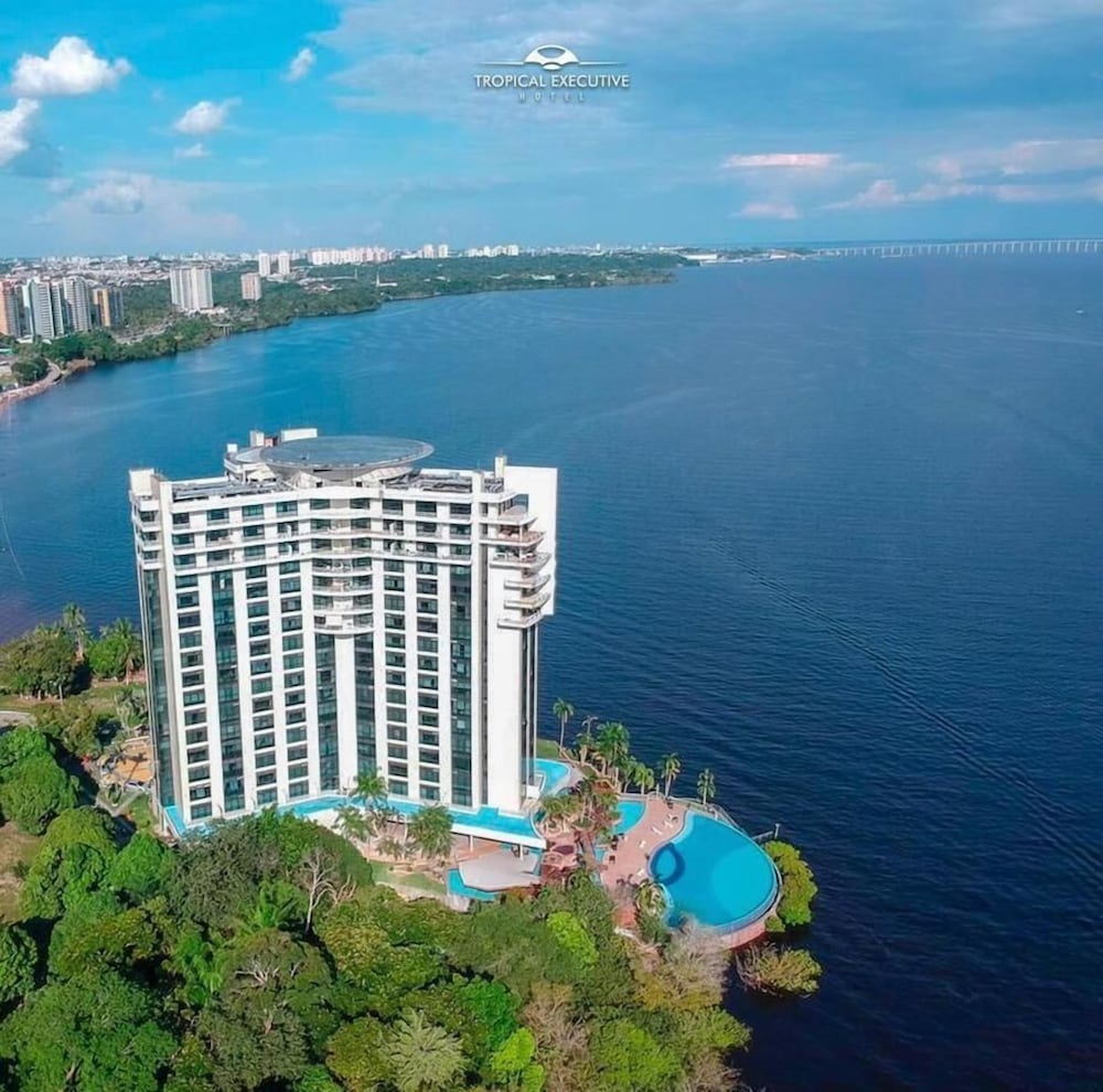 Tropical Executive Hotel 4/62