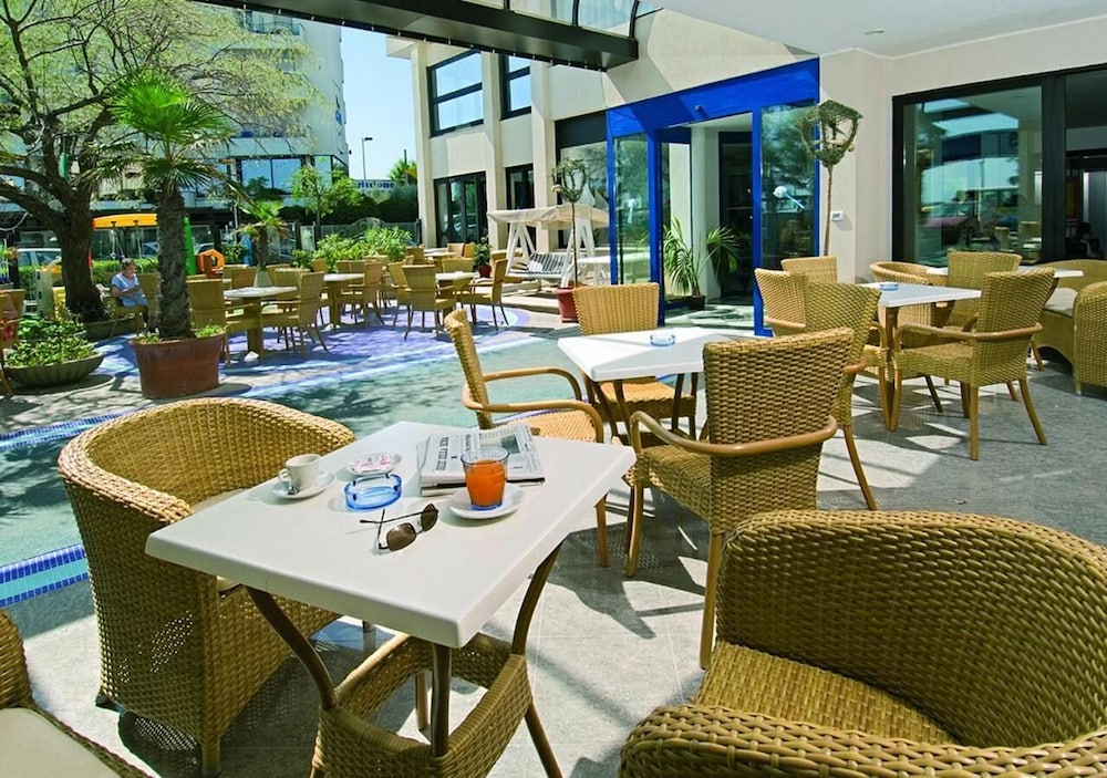 Hotel Baltic Riccione 53/68