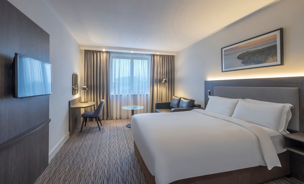 DELUXE, DOUBLE BED