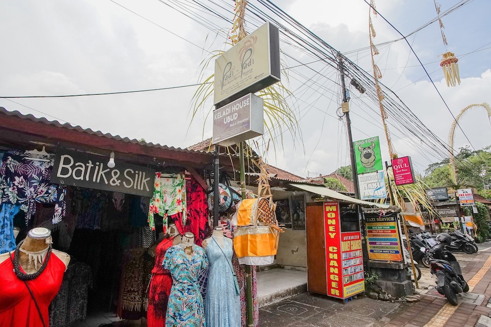 Padi-Padi Backpackers Home 43/50