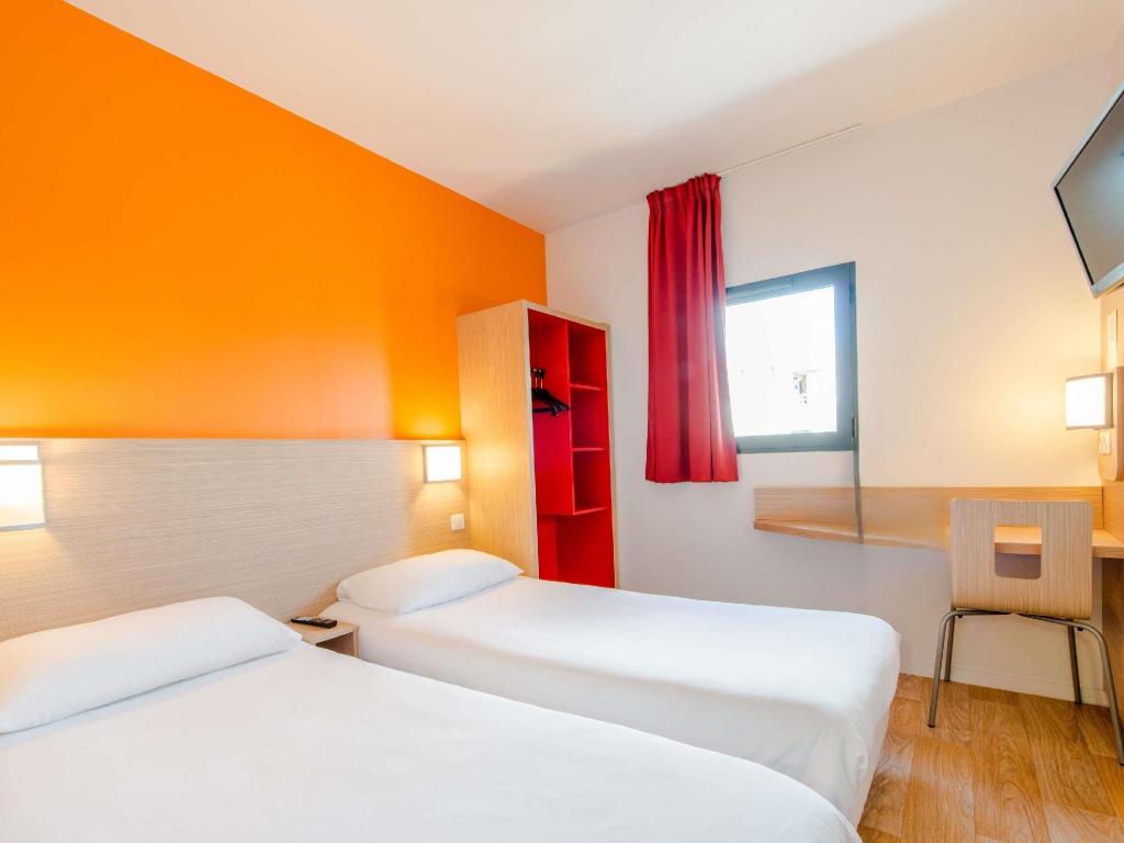 STANDARD, TWIN BEDS