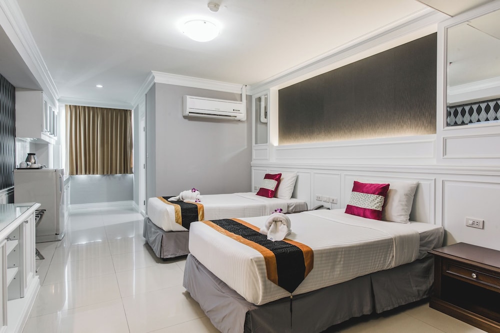Convenient Park Hotel 14/45