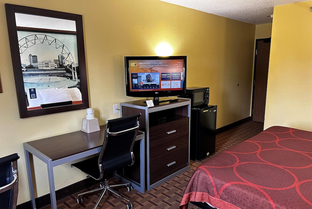 Super 8 Motel Boone 23/26