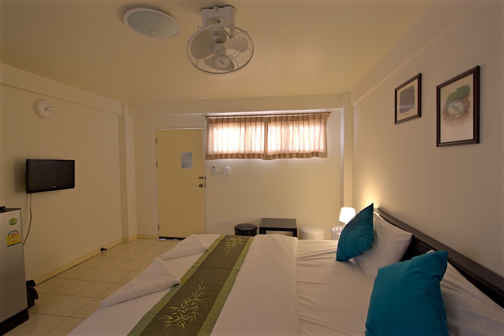 Charn Residence 14/31