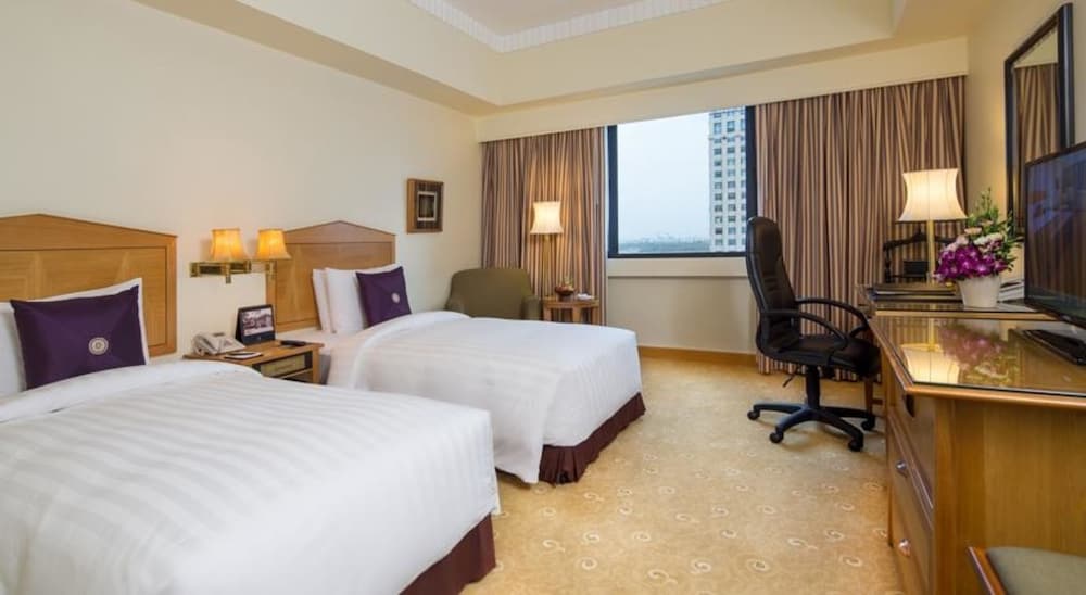 Saigon Prince Hotel 21/71