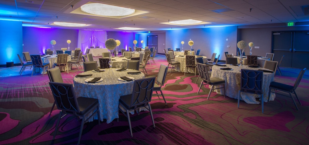 Radisson Hotel Oakland Airport 53/63
