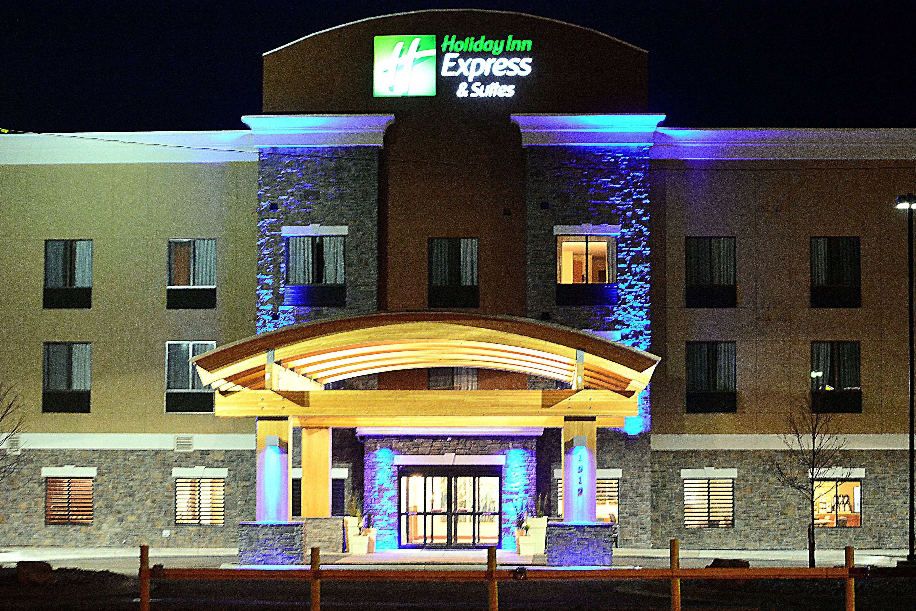 Holiday Inn Express Hotel And Suites Glendive 5/60