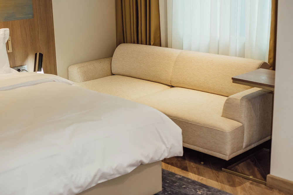 La Quinta by Wyndham Batumi 33/70