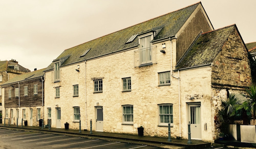 Mannings Hotel 2/54