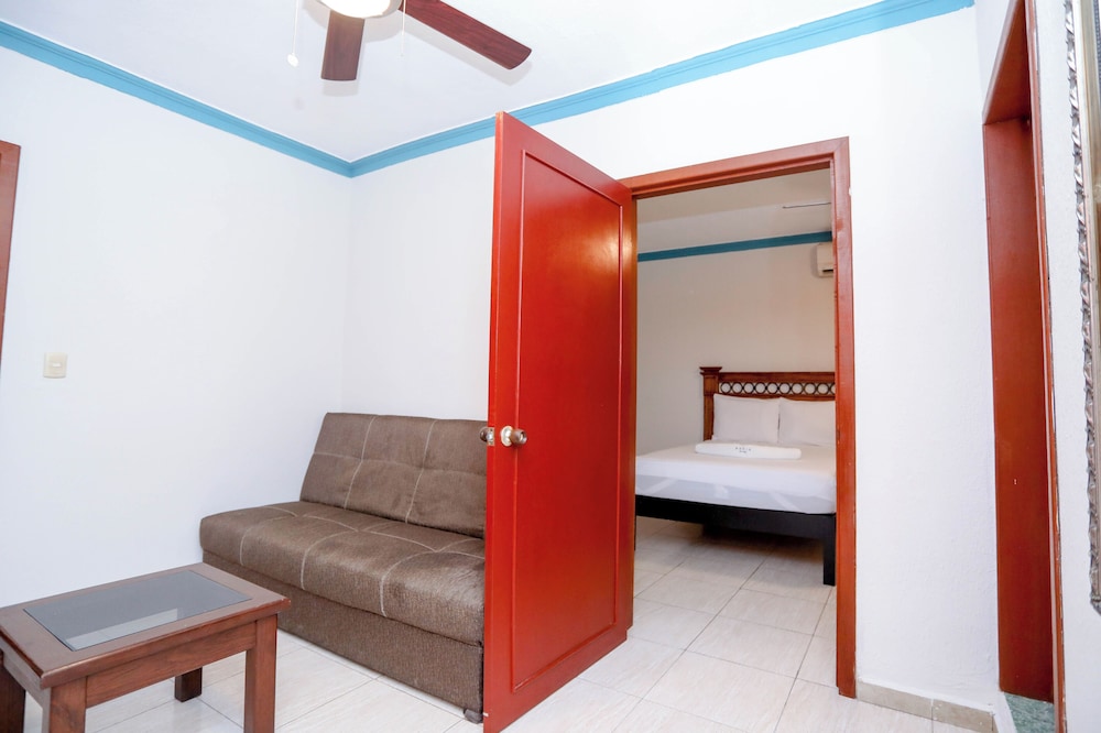 Hotel Avenida Cancun 39/50