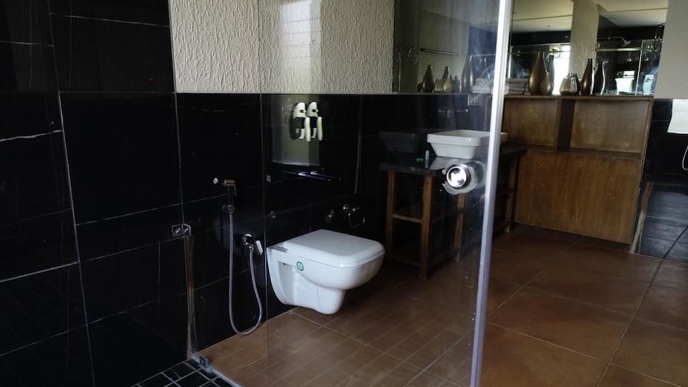 HOTEL PRESIDENT COTTAGE 40/43