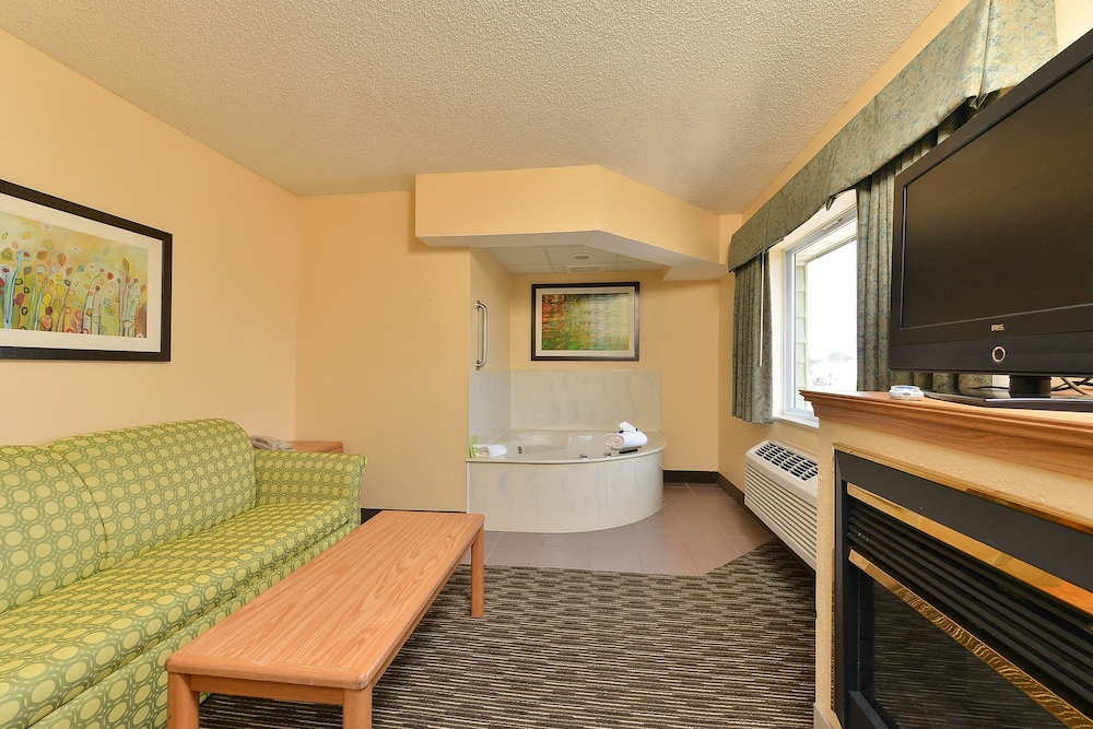 Inn at Rehoboth 53/65