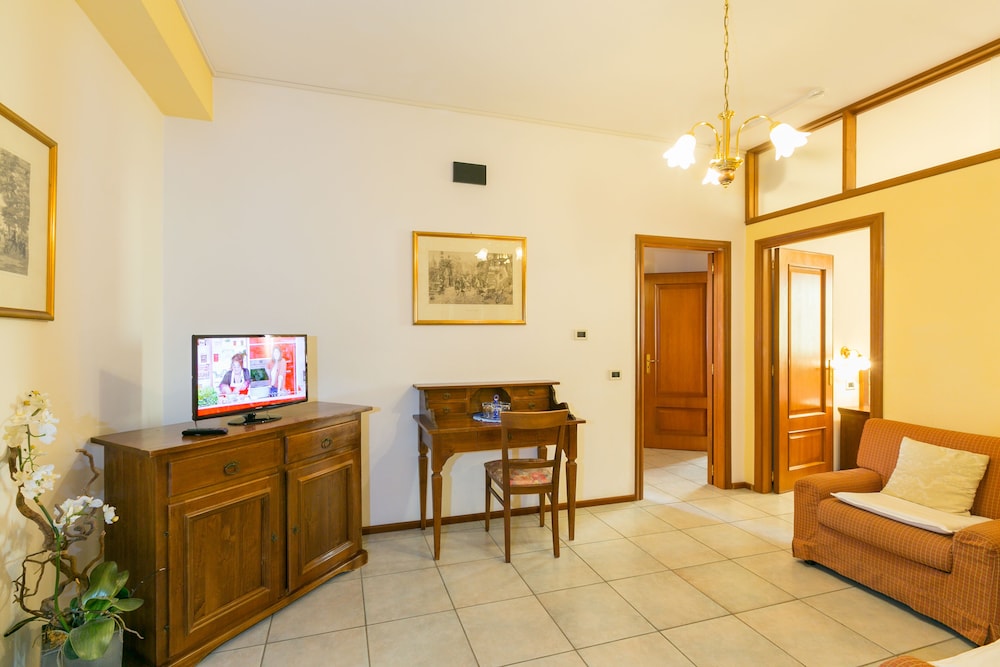 Agrihotel Elisabetta 44/60