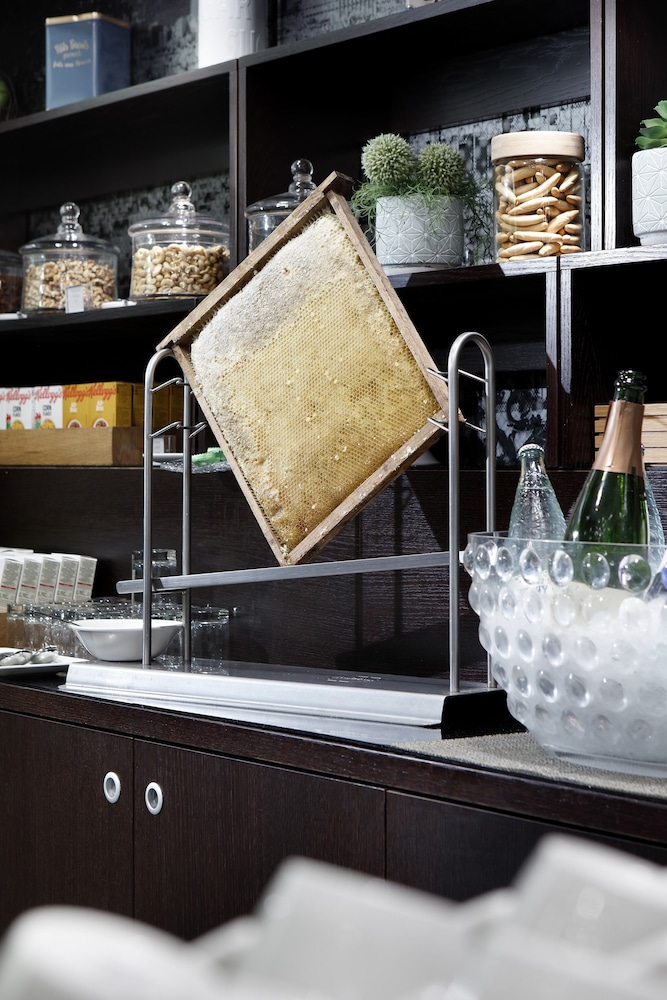 MELIA BARCELONA SARRIA photo3
