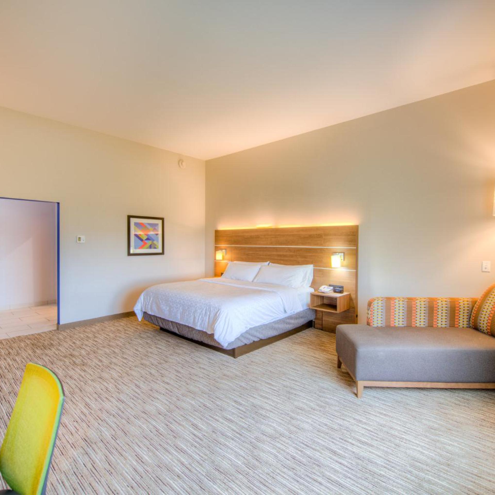 Xtra Space, Standard, King Bed