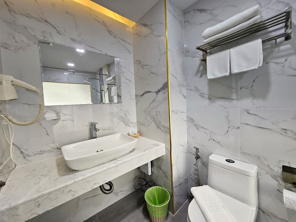 غرفة سوبيريور بسرير كوين بإطلالة على المسبح، Mermaid S Beach Resort Jomtien 9/10