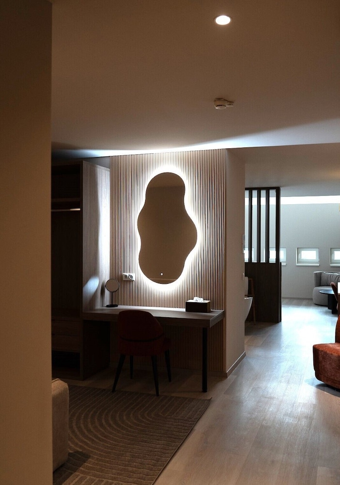 House of Ble 28/50