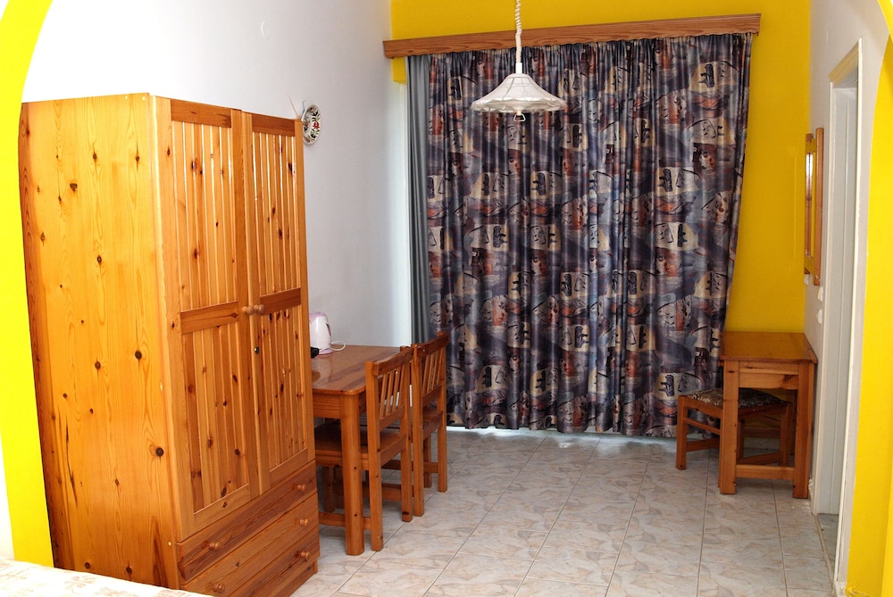 Marianthi Studios Stegna 47/70