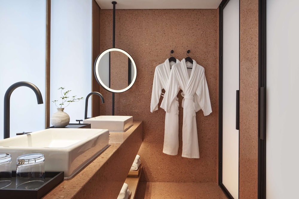 Taoxichuan Hotel the Unbound Collection by Hyatt 50/50