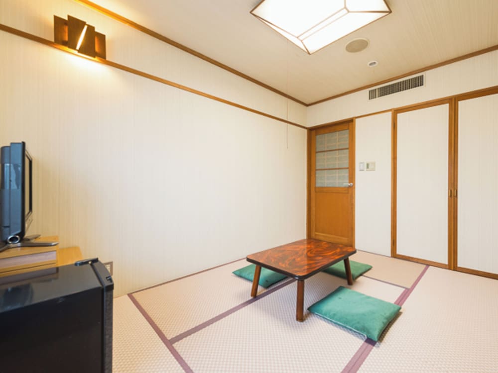 Hotel Livemax Budget Kofu 38/44