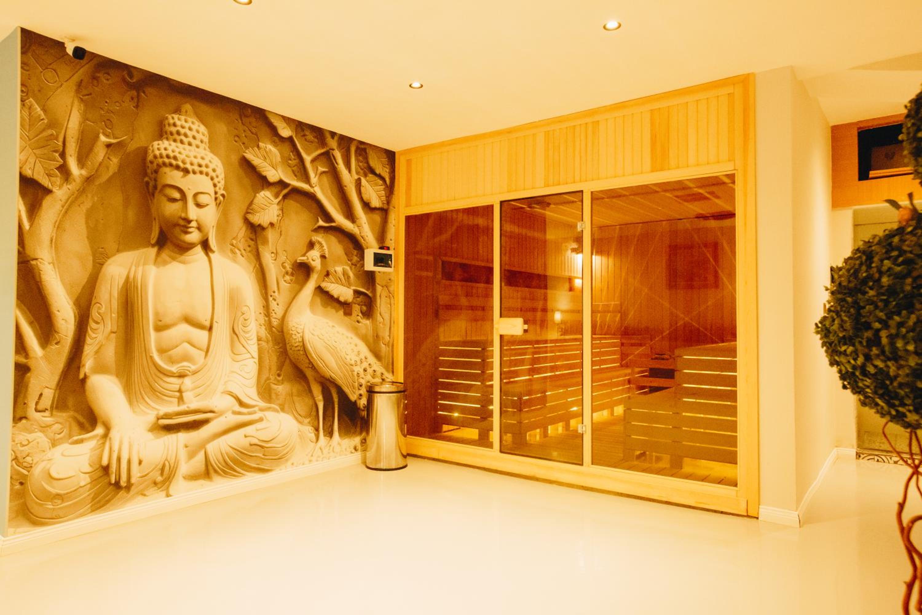 double bond hotel spa