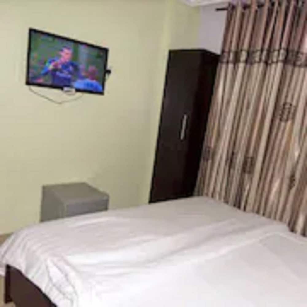 Ghatview Hotel 11/33