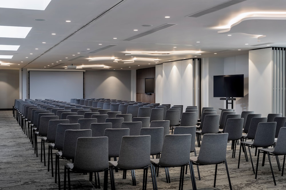 Radisson Blu Hotel, Sheffield 40/50